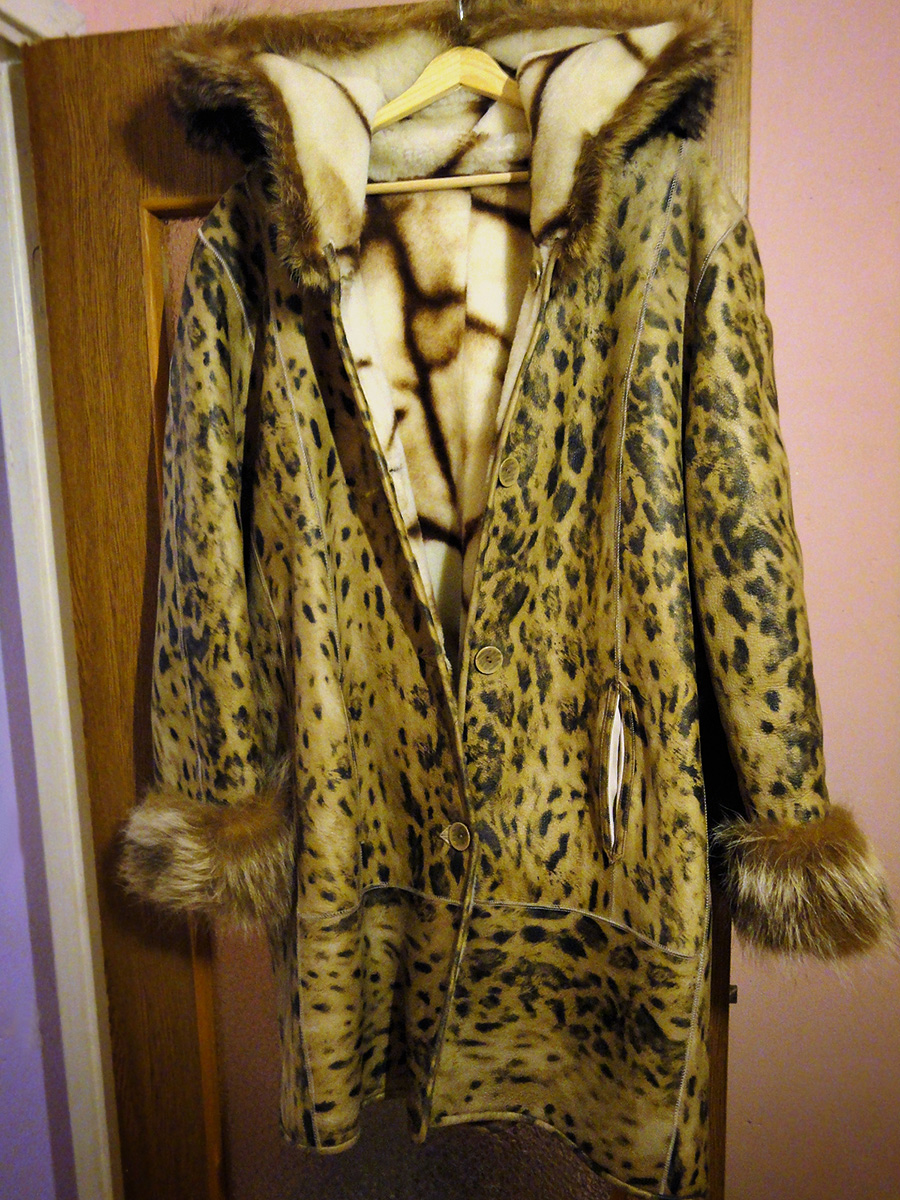 coat01.jpg