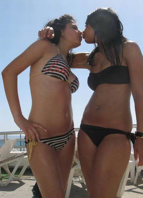 israeli_beach_girls_43.jpg