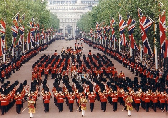 Trooping-the-Colour-575x406.jpg