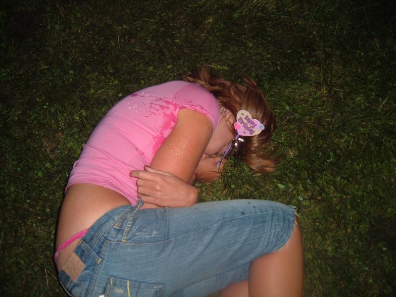 passed_out_drunk_girls_1151.jpg