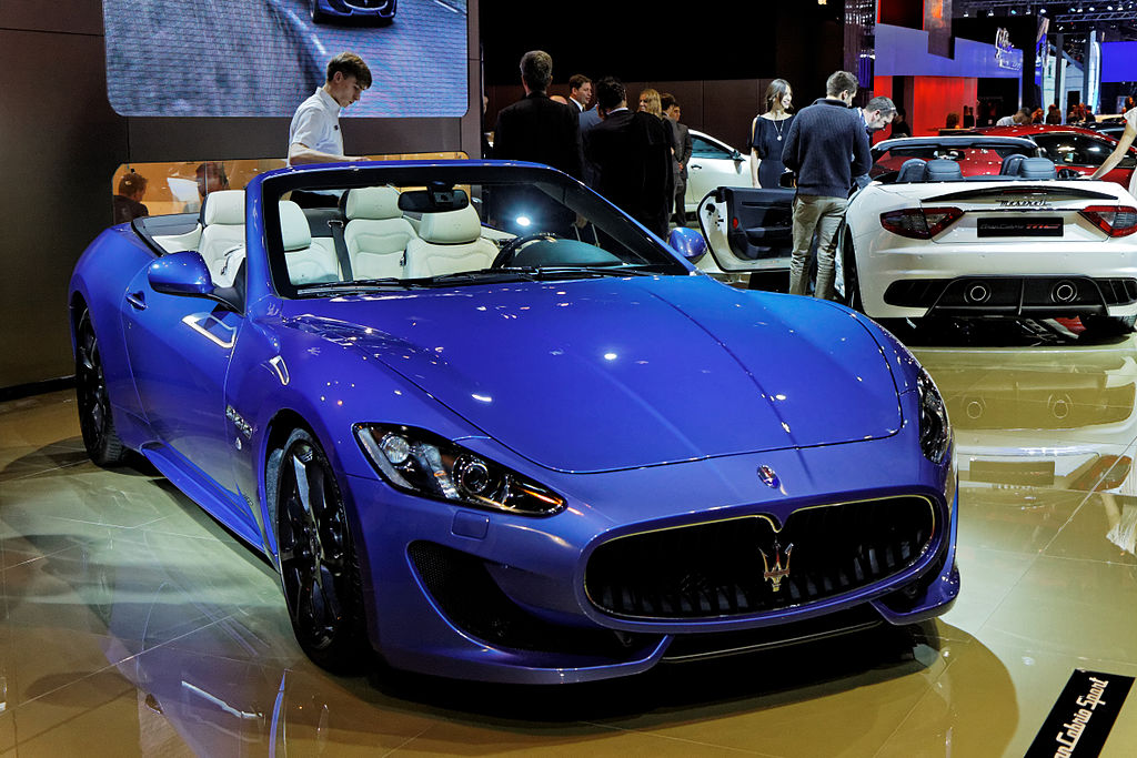 1024px-Maserati_GranCabrio_Sport