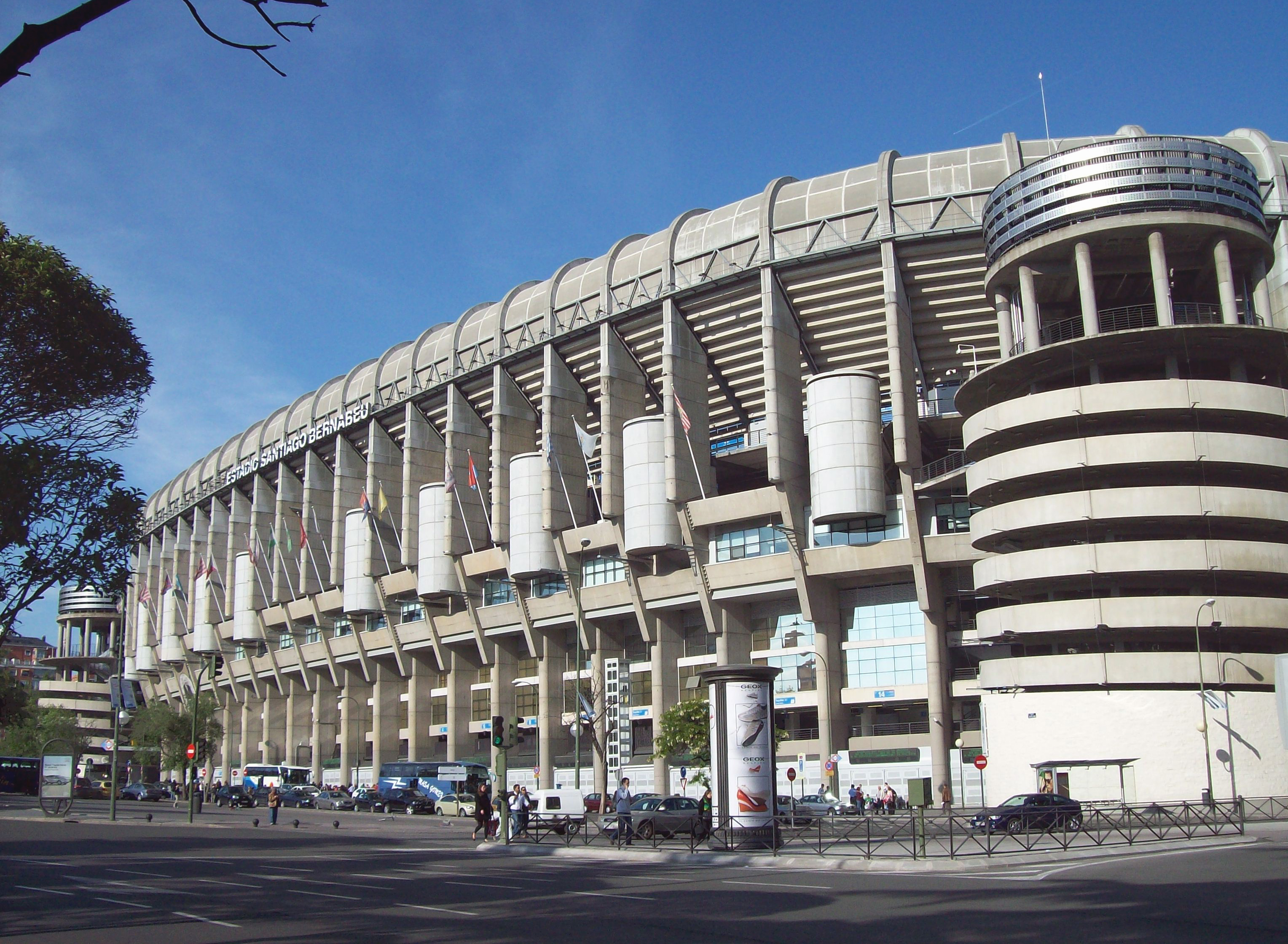 Estadio_Santiago_Bernabéu_0