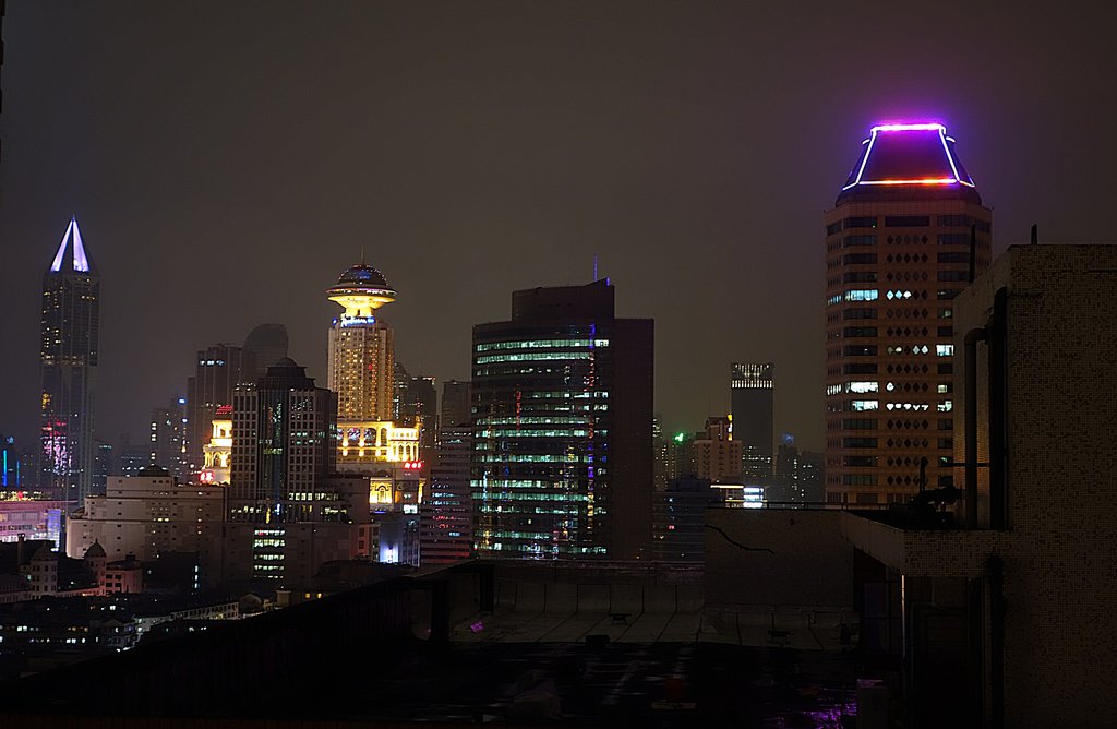 Вид из отеля в центре Шанхая