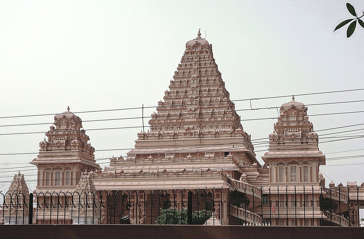 Храм в южно-индийском стиле