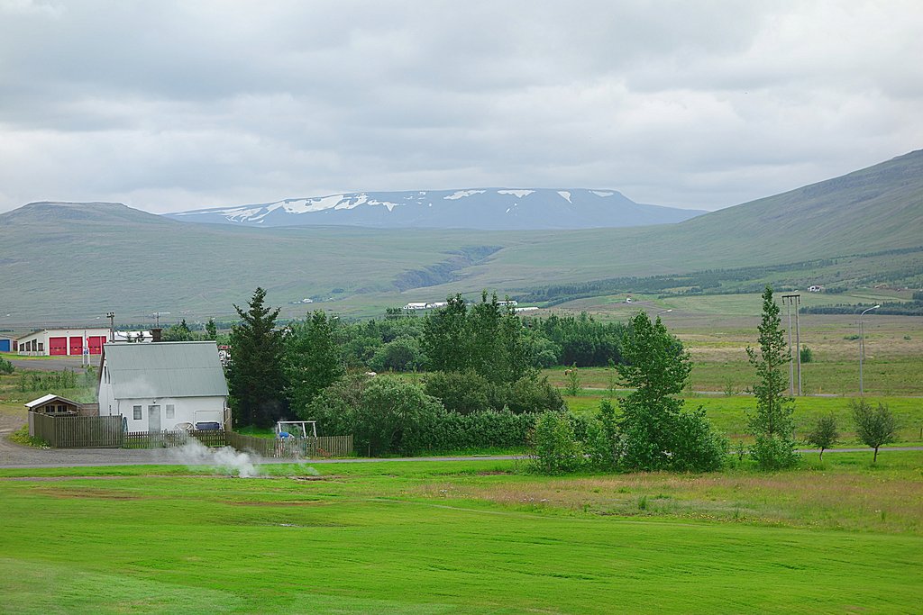 Посёлок на западе Исландии