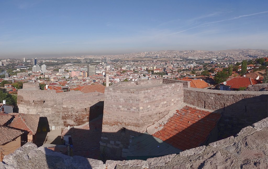 Вид на Анкару со старой крепости