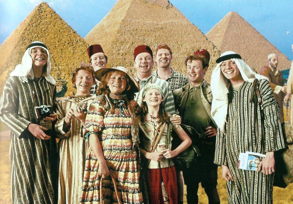 The_Weasley_Family_at_Egypt.jpg