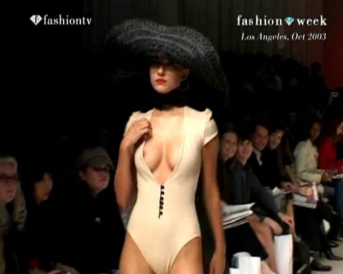 Super Model Nude Fashion 1 (14).