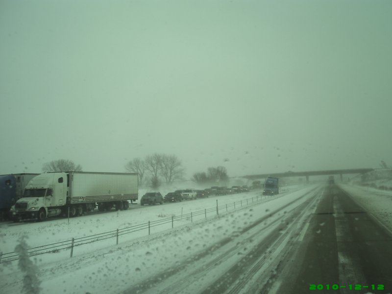 IL I 90 5 CARS IN THIS CRASH.JPG