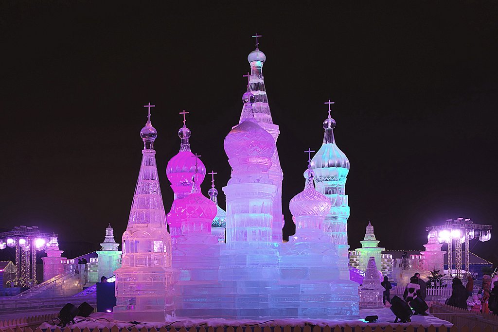 Ледяная модель Храма Покрова