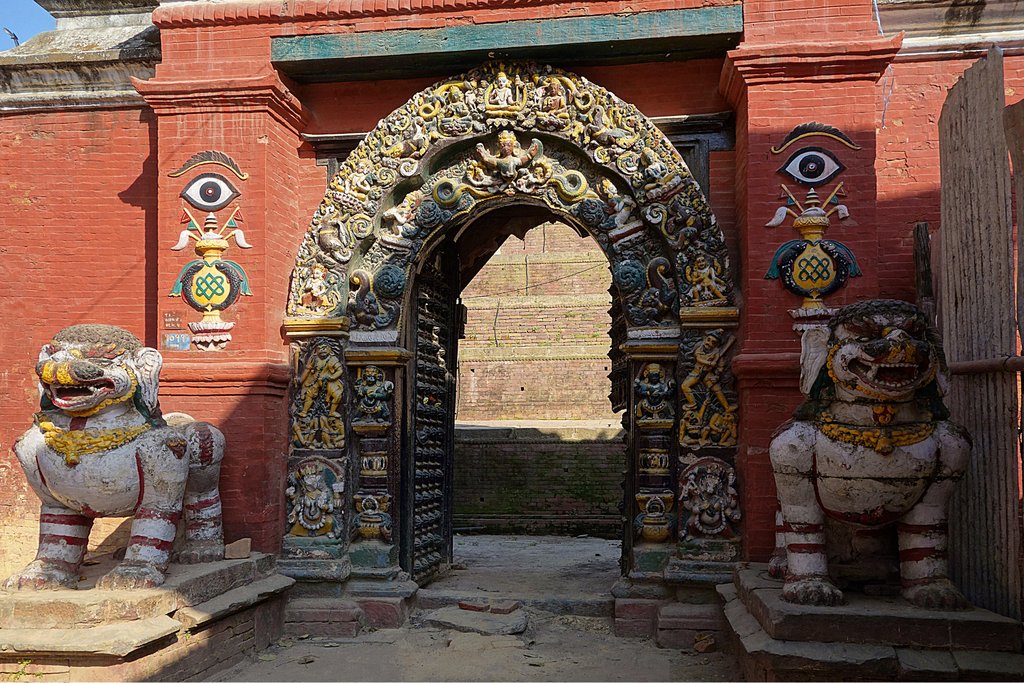 Вход в храм Кумари Бхар (Дурбар)