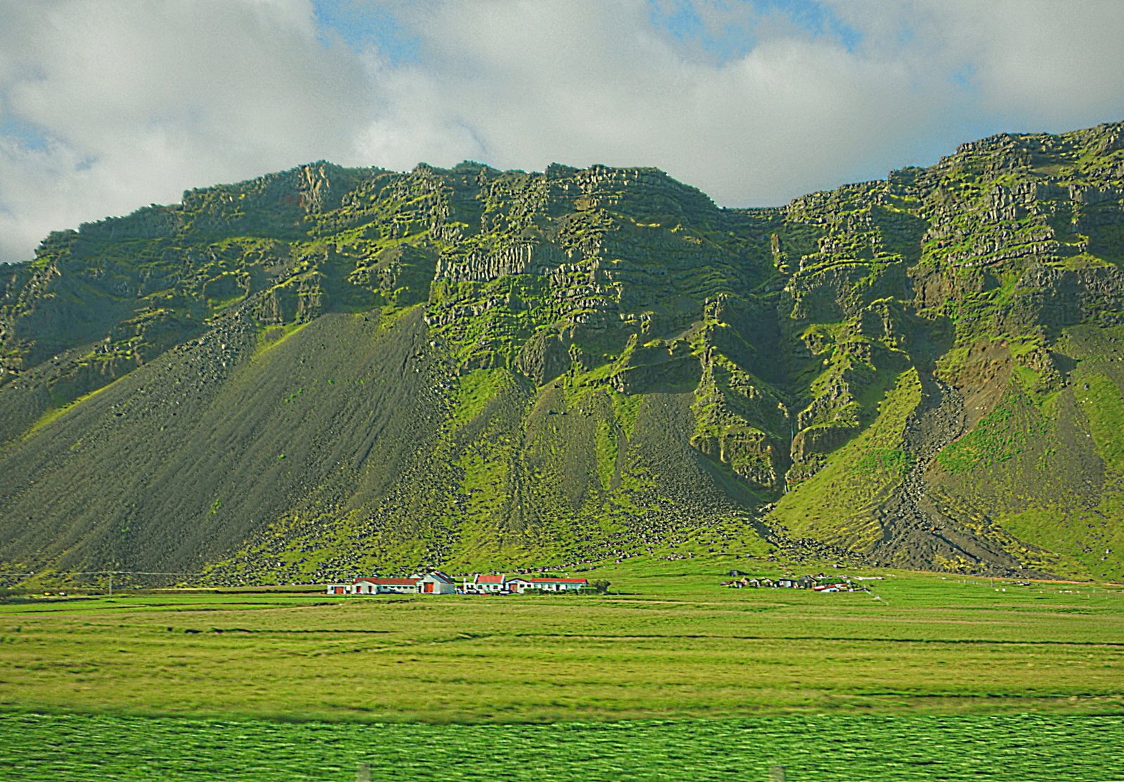 Долина на юге Исландии