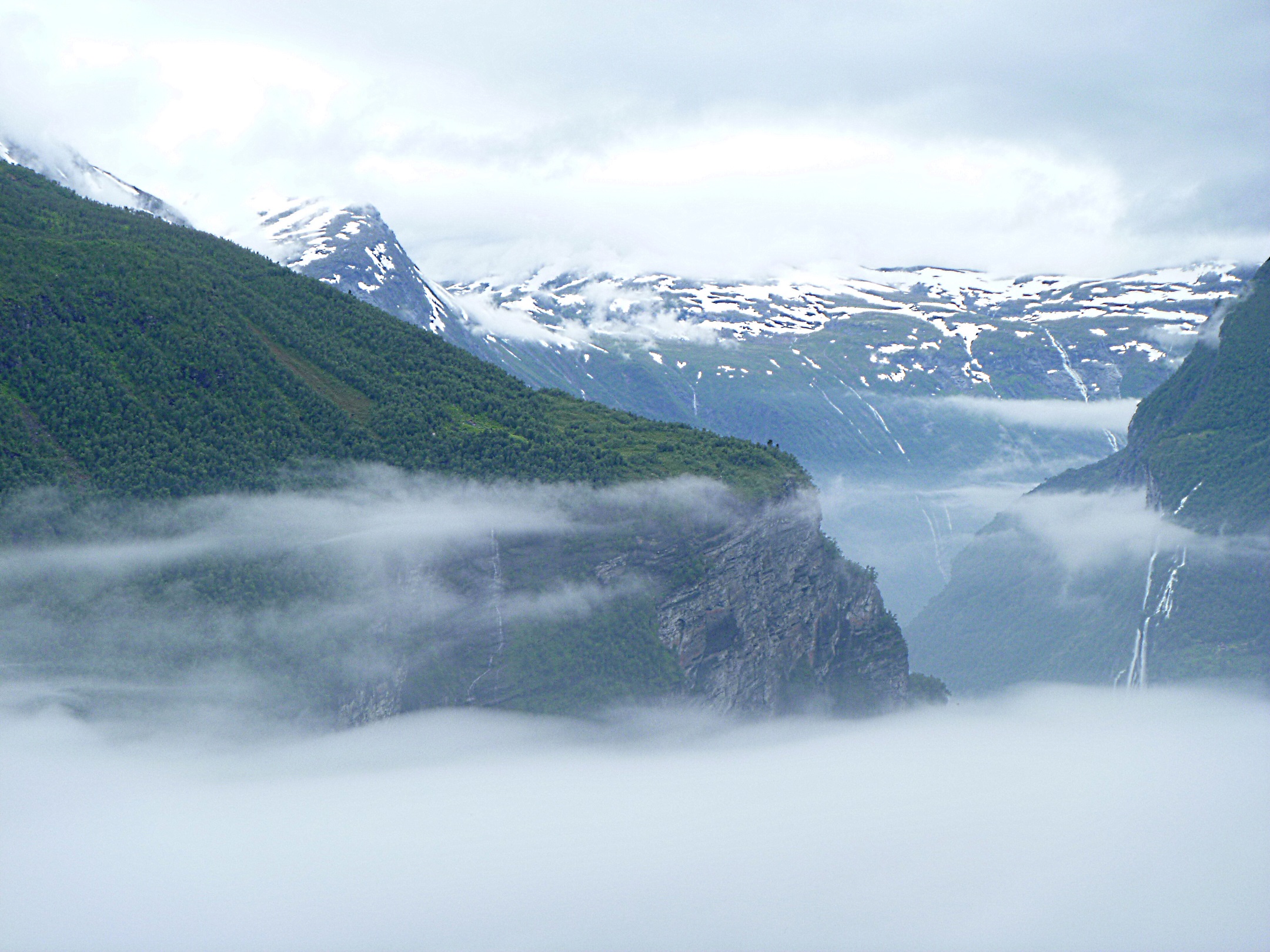 Нордфьорд в тумане