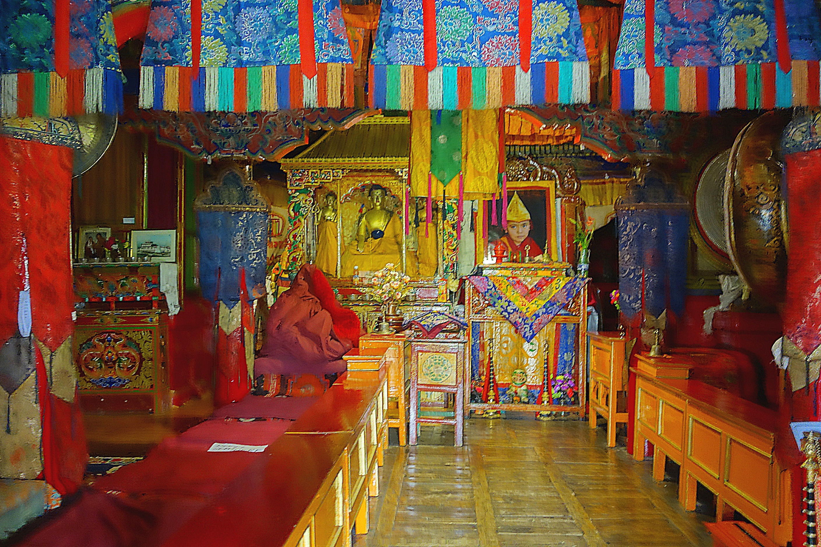 Интерьер храма Пагоды Мира