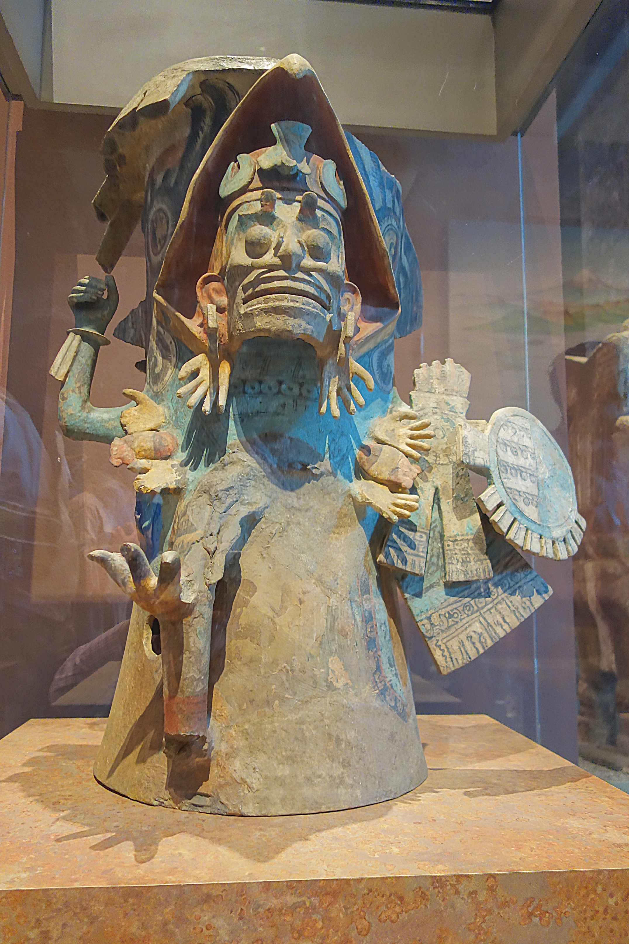 Статуя ацтекского божества
