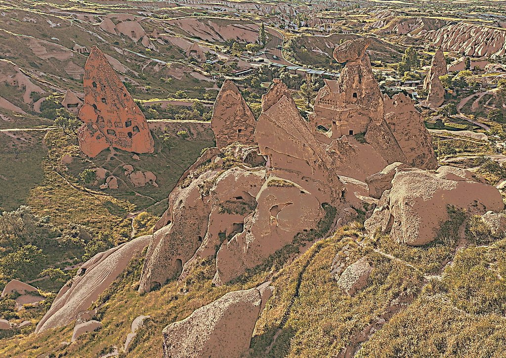 Скалы возле крепости Ухчисар