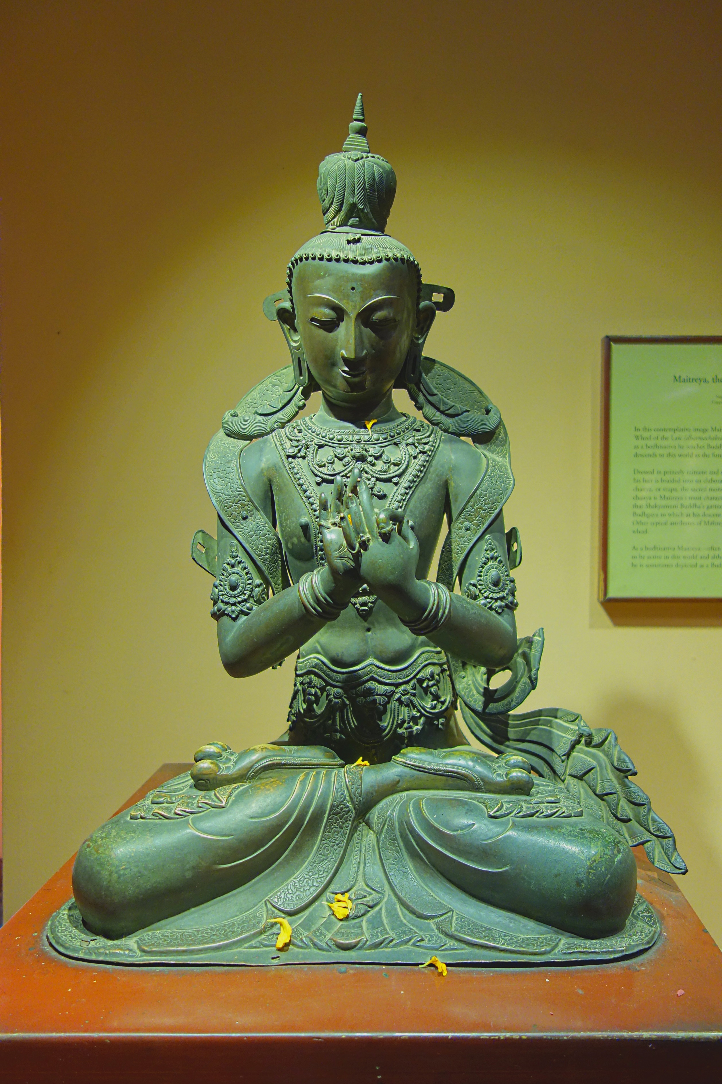 Нефритовая статуэтка Будды