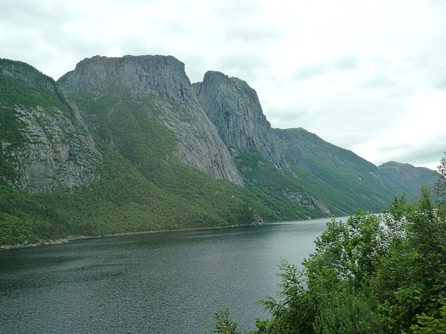 Горы и фьорд Ю.Норвегии