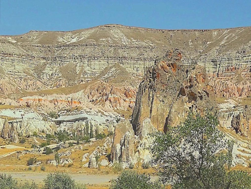 Скальный пейзаж Каппадокии