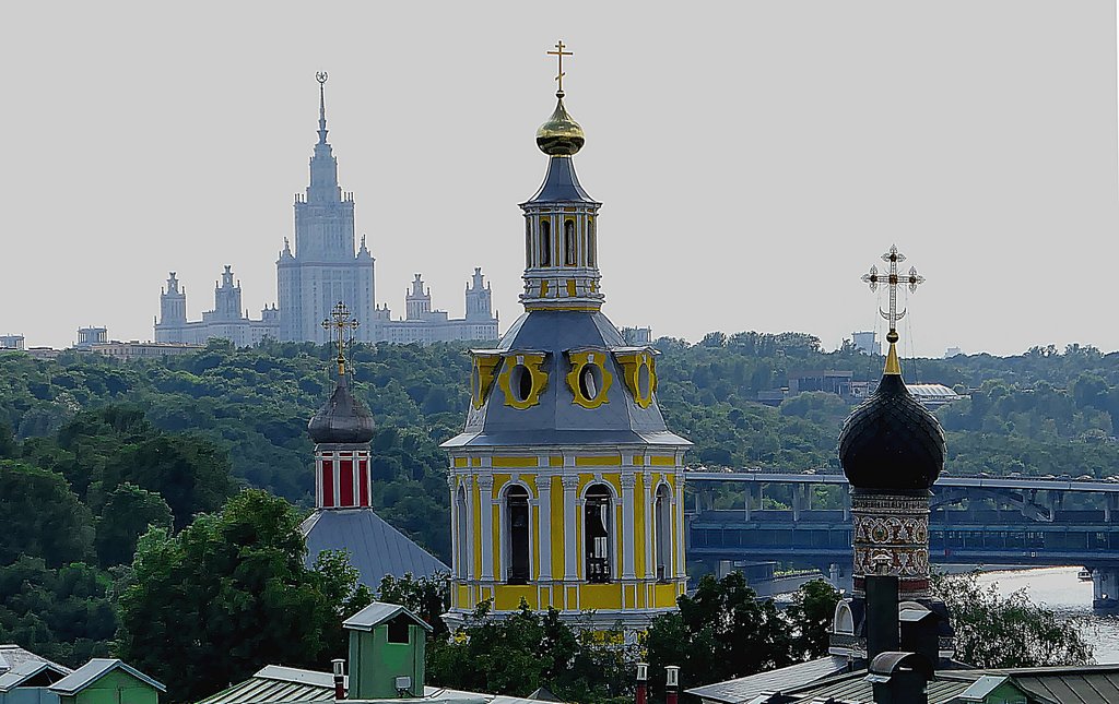 Купола Андреевского монастыря