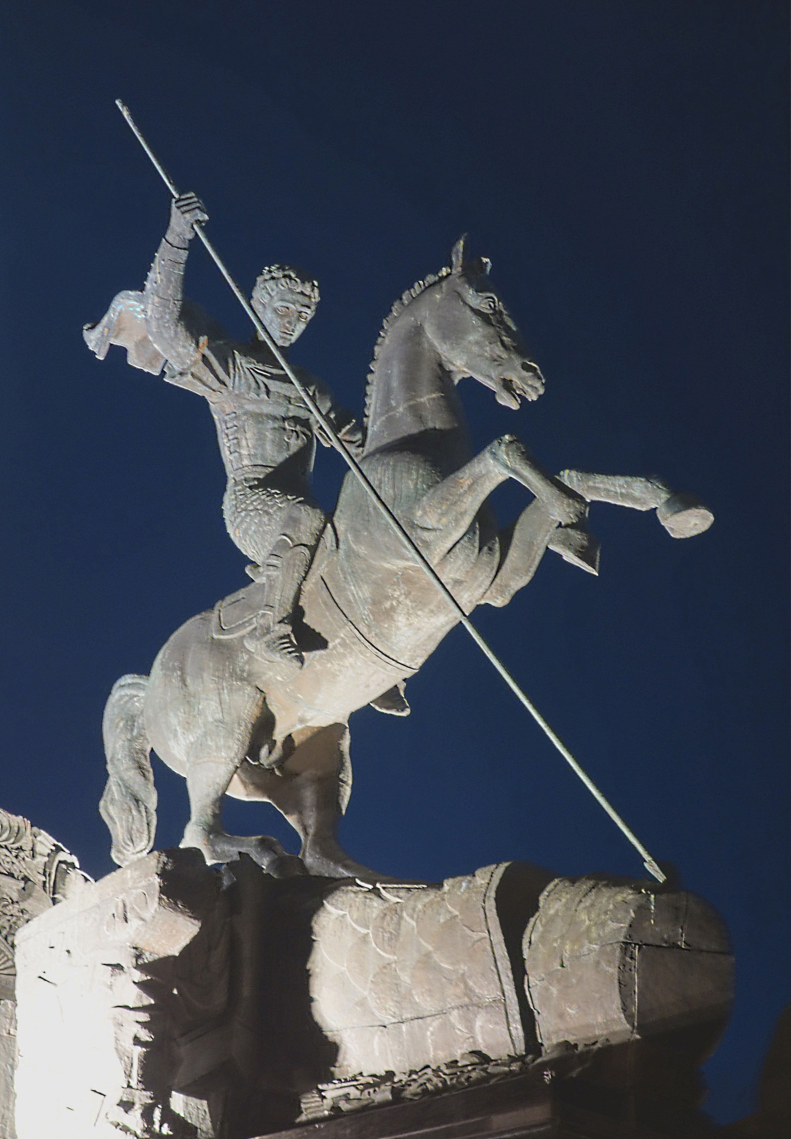 Статуя Св. Георгия-Победоносца