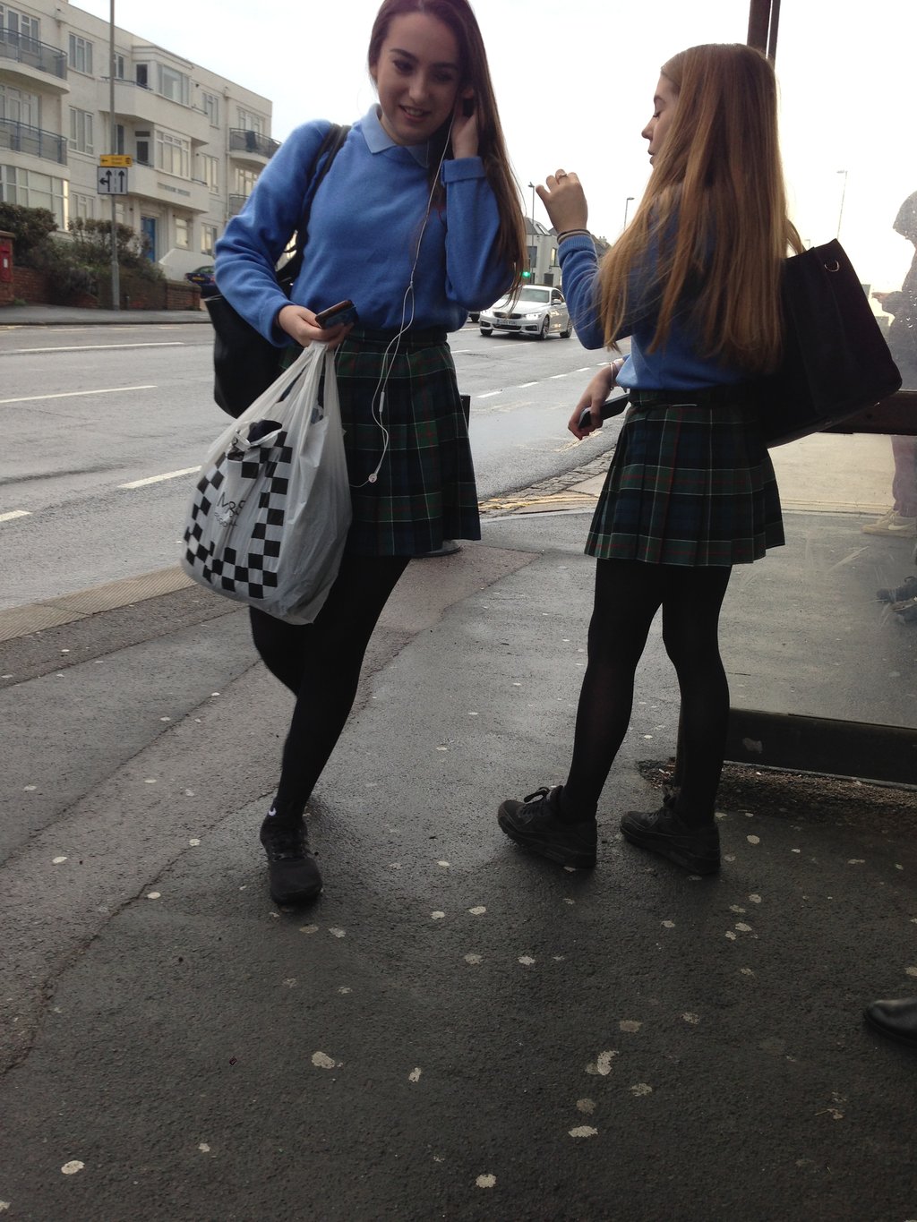 candid uk schoolgirl 